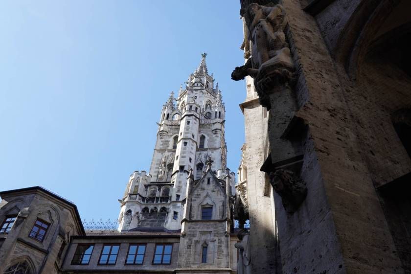Munich: Old Town Guided Walking Tour - Getting more from Viktualienmarkt afterward