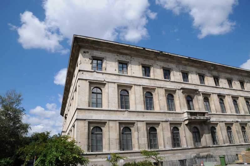 Munich: Private or Group Third Reich and WWII Walking Tour - Persecution, book burning, and the city’s human cost