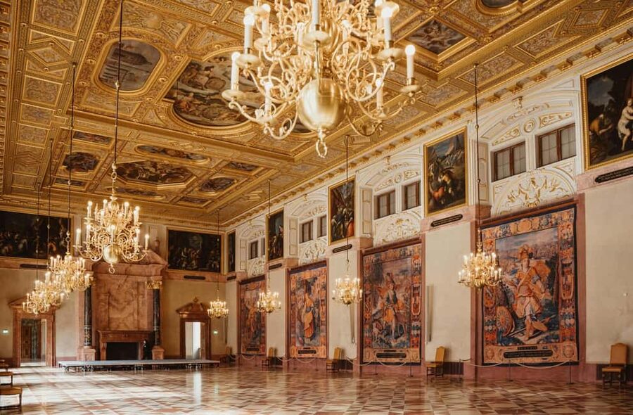 Munich: Residenz Museum Tickets and 2,5-hour Guided Tour - Key points at a glance