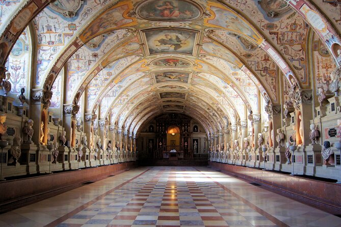 Munich: Residenz Palace, Museum and Treasury Private Tour - Why the Residenz deserves your Munich morning