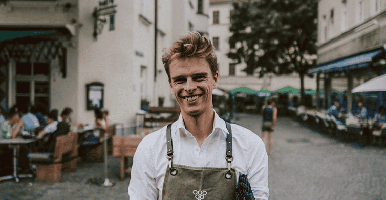Munich: Romantic Wine Experience for Two at Viktualienmarkt - How Romantic Is the Setting?