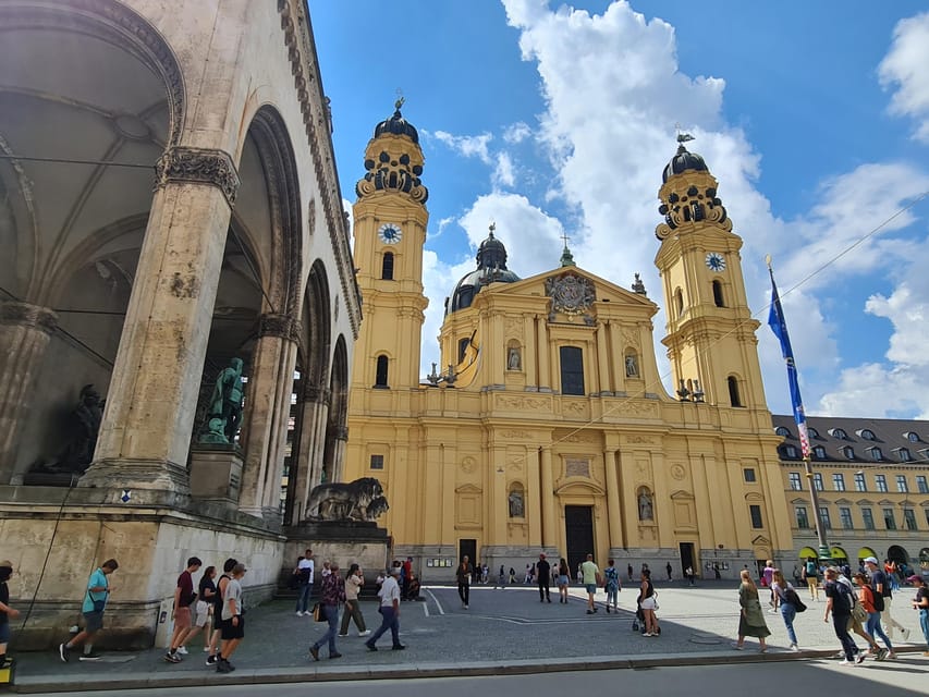 Munich's 500 Years of Architecture Guided Tour - Leaving the Old Town by tram for the Isar