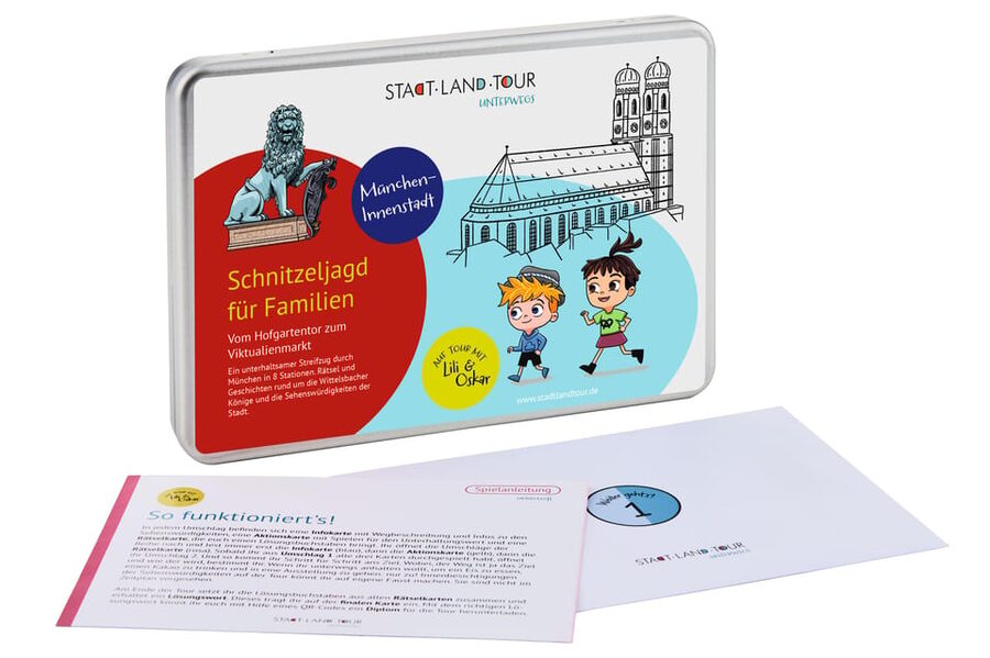 Munich: Self-guided sightseeing scavenger hunt for families - A city tour built around envelopes, not a marching group