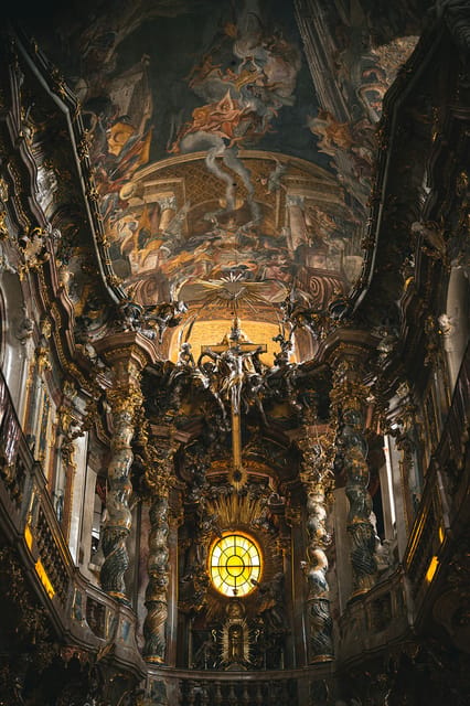 Munich: Spanish Guitar & Bach Toccata at Asamkirche - Bach’s Toccata provides the big finish or central shock