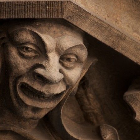 Munich: Spooky Tour of Old Town in German - Kreuzviertel and Promenade Square