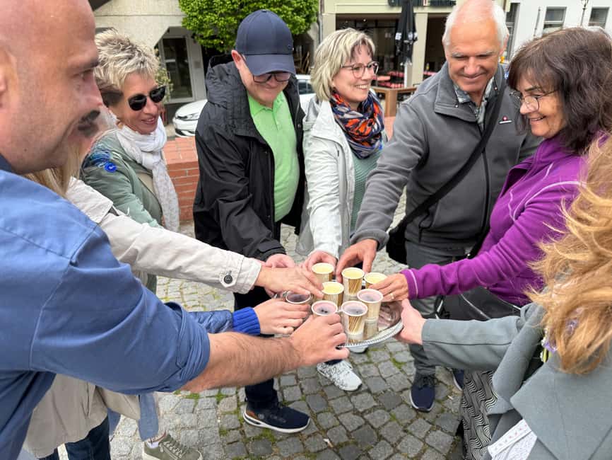 Munich: Viktualienmarkt Food Tasting Tour in German - What two hours feels like on the ground
