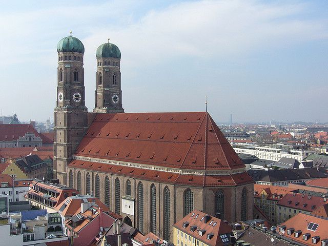 Munich: Walking Tour Old Town and Viktualienmarkt - Key points at a glance