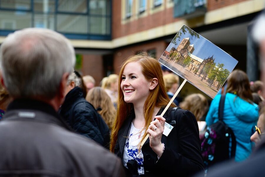 Münster: Old Town Highlights Guided Tour - St. Lambertus and the famous iron cages