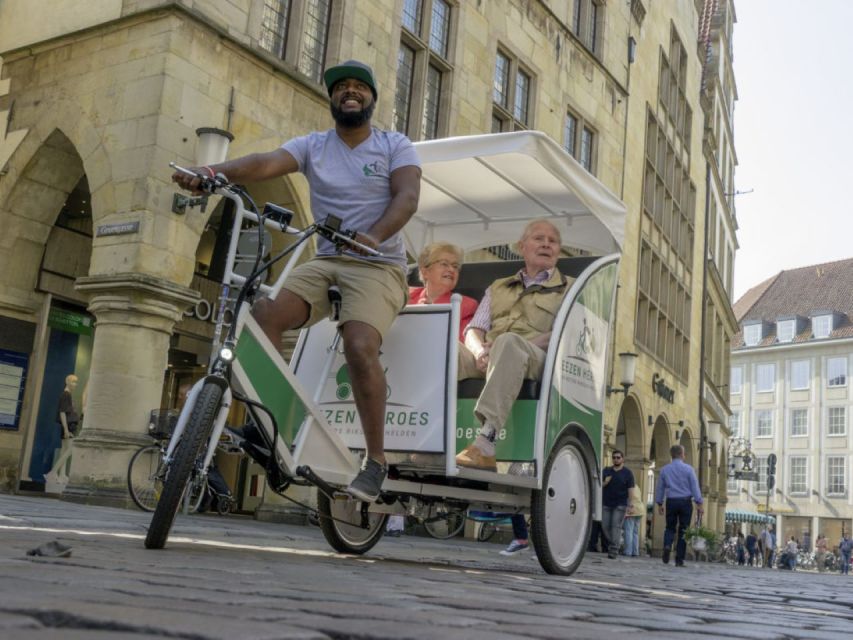 Münster: Private Guided Rickshaw City Tour - Erbdrostenhof and Münster’s baroque architecture