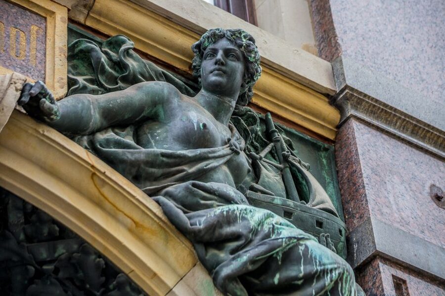 Mystical Hamburg - Walking Tour in German - Who will get the most from this Hamburg tour?