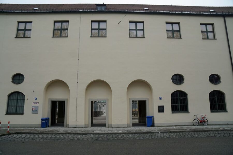 National Socialism WWII with licensed guide - private tour - LMU and the White Rose