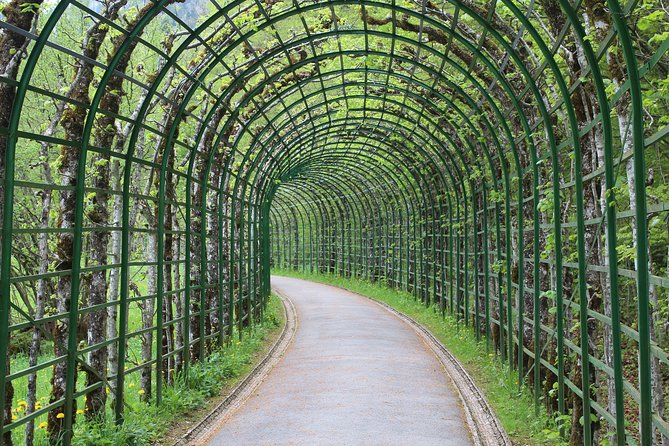 Neuschwanstein Castle and Linderhof Palace Day Trip from Munich - Food, ticket costs, and the real value