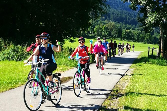 Neuschwanstein Castle by Bus Incl. Bike Ride or Hohenschwangau - Reaching Marienbrücke above Neuschwanstein