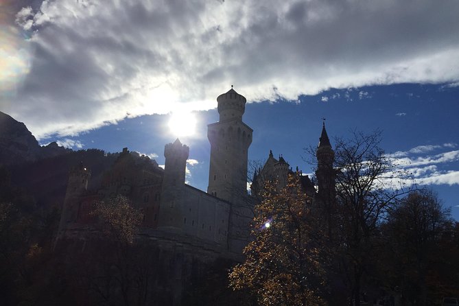 Neuschwanstein Castle Private Tour from Garmisch-Partenkirchen - Neuschwanstein takes the center of the day