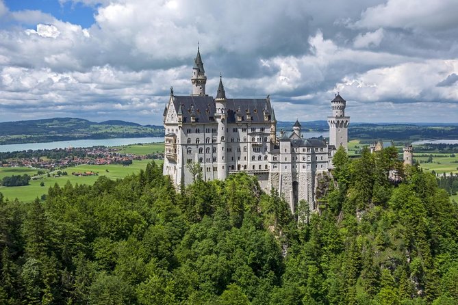 Neuschwanstein Castle Ticket With Audio Guided Tour - Key points to know before booking