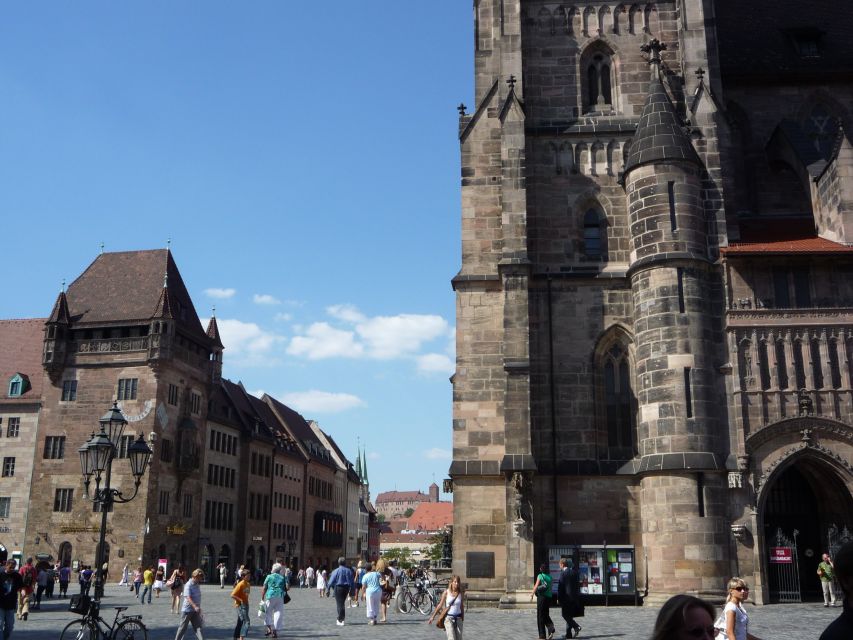 Nuremberg 2-Hour Old Town Highlights Walking Tour in English - A guide who adds facts and practical help