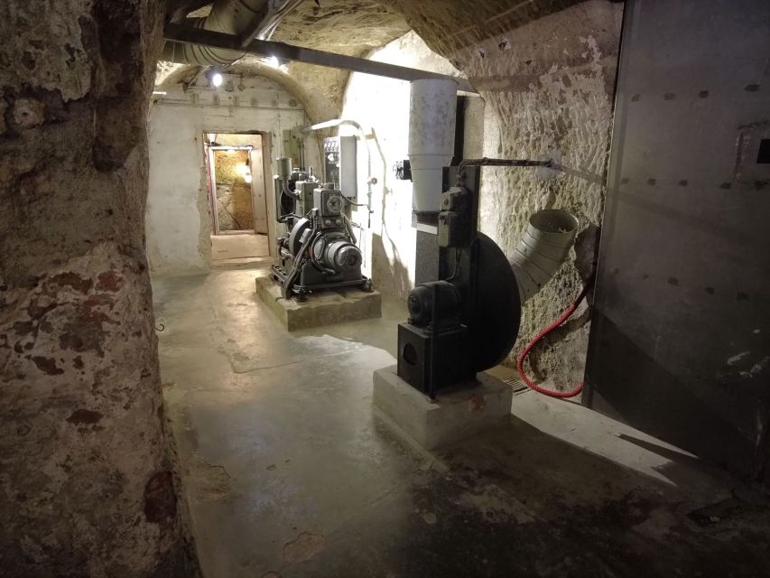 Nuremberg: Historischer Kunstbunker WWII Art Bunker Tour - How to fit it into a Nuremberg day