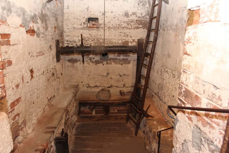 Nuremberg: Medieval Dungeons Guided Tour - Should you book the Nuremberg Medieval Dungeons Tour?