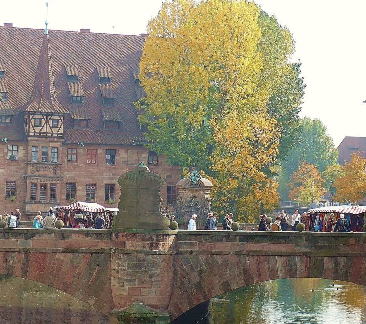 Nuremberg Old Town and Nazi Rally Grounds Walking Tour - Taking the bus to the Nazi Rally Grounds