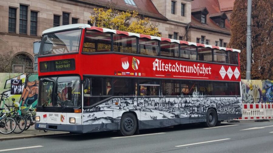 Nuremberg: Old Town Guided Tour By Bus - The Imperial Castle, Nuremberg’s main landmark
