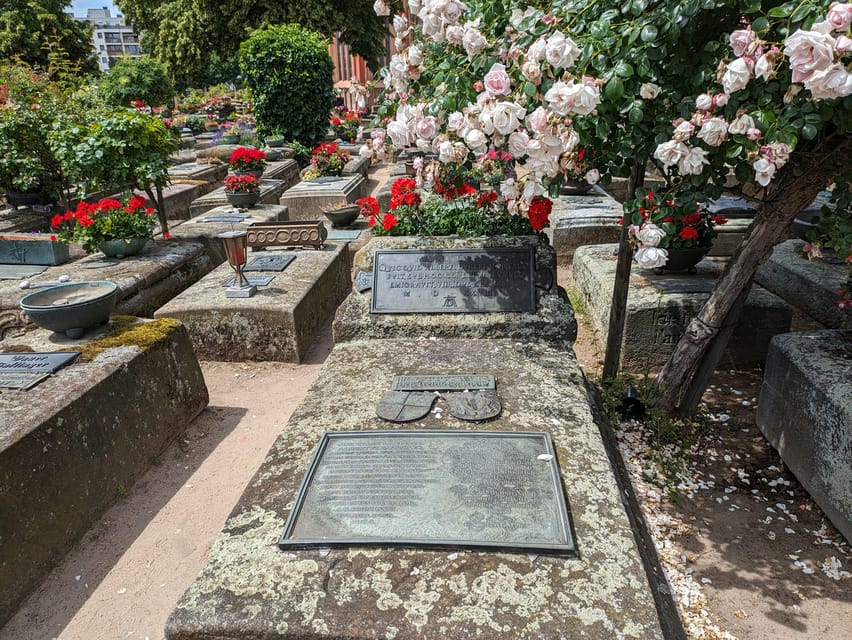 Nuremberg: St. Johannis Friedhof &Hesperidengärten IN GERMAN - Why St. Johannis Cemetery matters