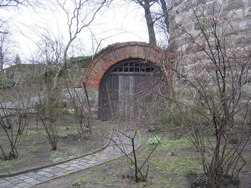 Nuremberg: Tunnels and Secret Passages in the City Wall Tour - Inside the hidden corridors beneath the Imperial Castle
