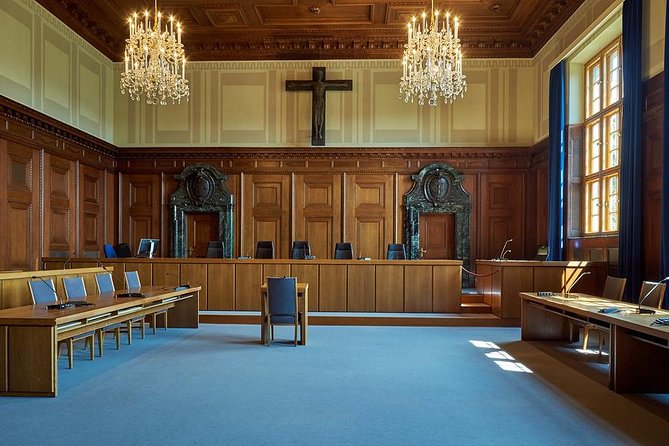 Nuremberg: WWII Tour, Courtroom 600 and 3rd Reich Sites - Pickup and the first hour on the road