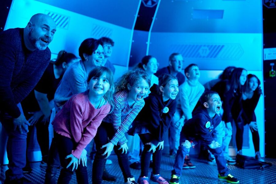 Oberhausen: HOUSE OF MAGIC - powered by Ehrlich Brothers - Entering the House of Magic at Centro