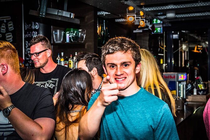 Original Pub Crawl Berlin - The Travel Between Bars Can Eat Into the Four Hours