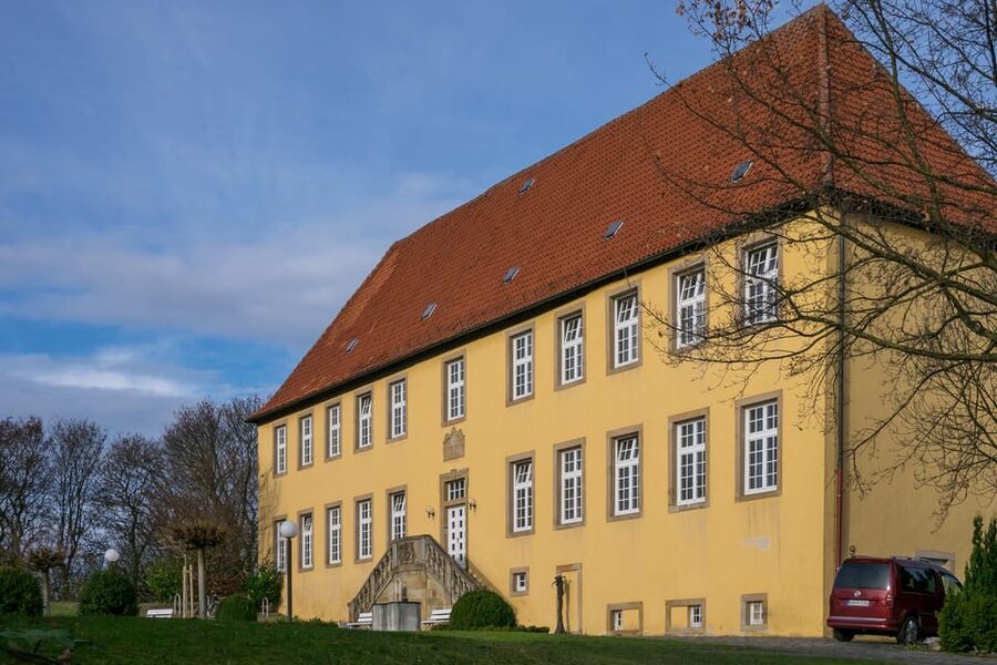 Osnabrück: Gertrudenberg-Führung (Erlebnistour) - Entering the 1861 Provinzialständische Lunatic Asylum