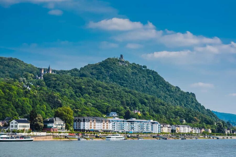 Panorama tour between Bonn and Königswinter - From Bonn’s riverbank toward Königswinter