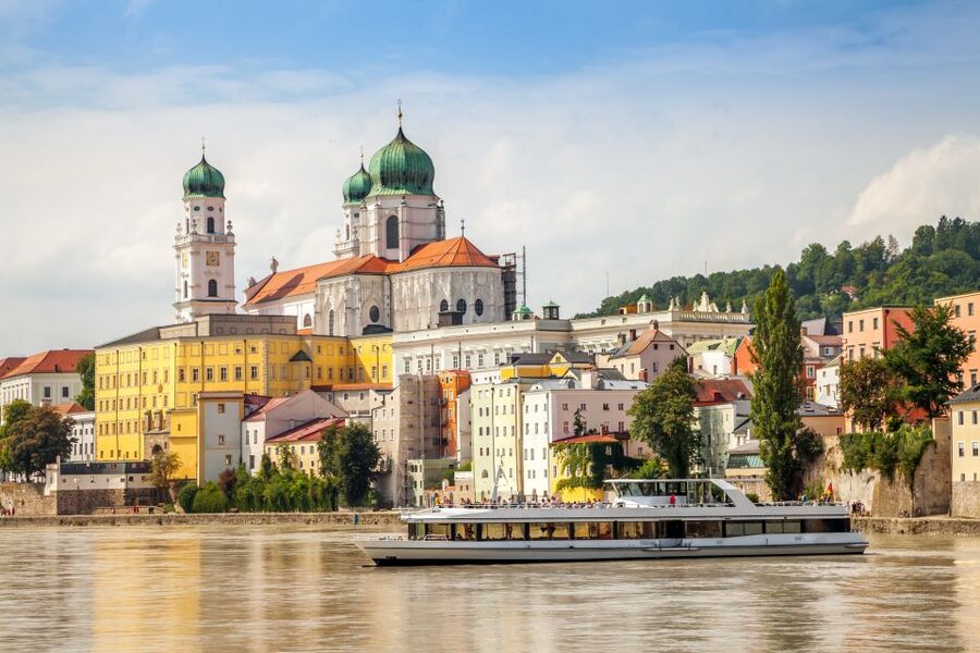 Passau: 1-Hour Guided City Walking Tour - Starting at Domplatz beside St. Stephen’s Cathedral