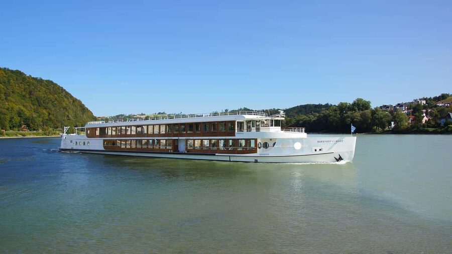 Passau: BAREFOOT Schleusentour - A quiet way to see the Danube from Passau