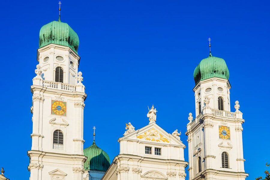 Passau: City Highlights Guided Walking Tour - What the $11 price really buys you