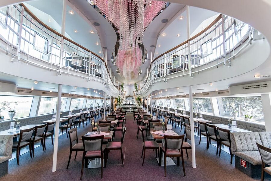 Passau: Crystal Ship Sightseeing Cruise - Haus am Strom and the route toward Obernzell