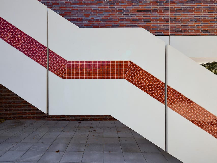 Potsdam: Entry to DAS MINSK Kunsthaus in Potsdam - Why the old Minsk restaurant matters
