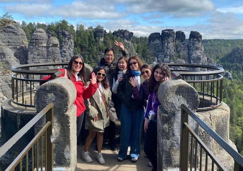 Prague: Escape the City - Bohemian & Saxon Switzerland Trip - Czech lunch in the middle of the route
