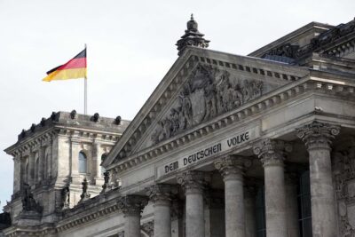 Private Berlin Custom Half-Day Tour with Private Driver and Guide
