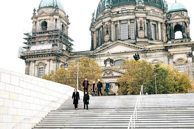 Private Berlin Top Historical Sites Tour with Black Van - Reichstag and Brandenburg Gate: Berlin’s ceremonial center