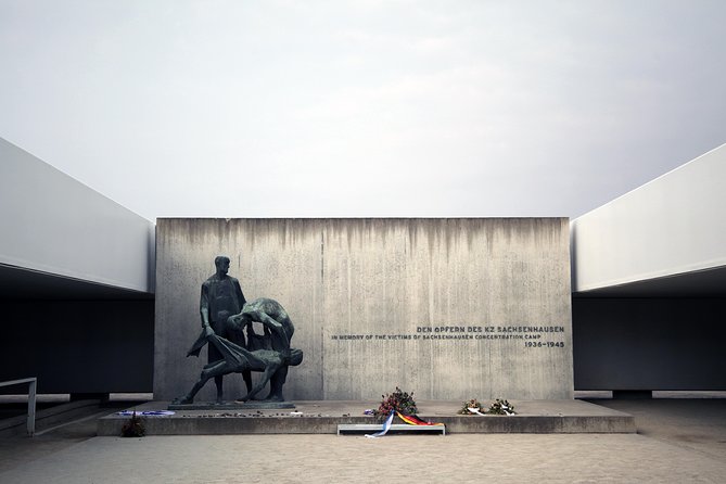 Private Berlin Tour to Sachsenhausen Concentration Camp Memorial - Making time for the museum displays