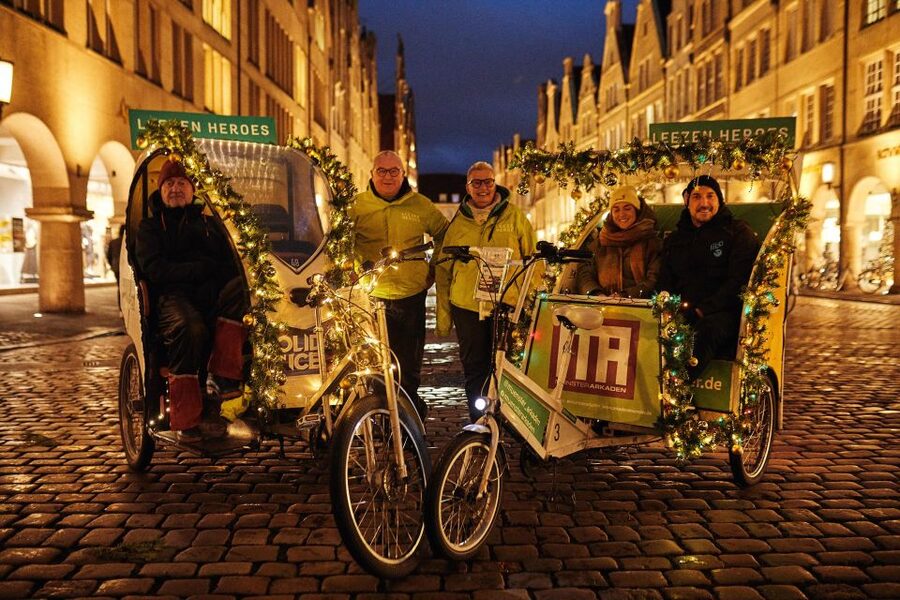 Private Christmas Tour in Münster including Glühwein - Why the rickshaw matters in a cycling city