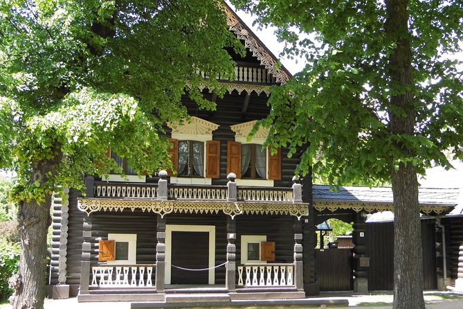 Private Day Tour of Wannsee and Potsdam from Berlin - Grunewald Forest and the road to Wannsee