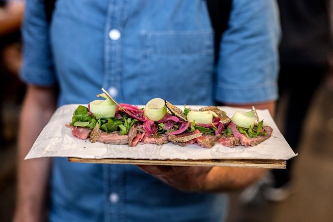 Private Food Tour Experience with a born and bred Berliner - Berlin history without a separate lecture
