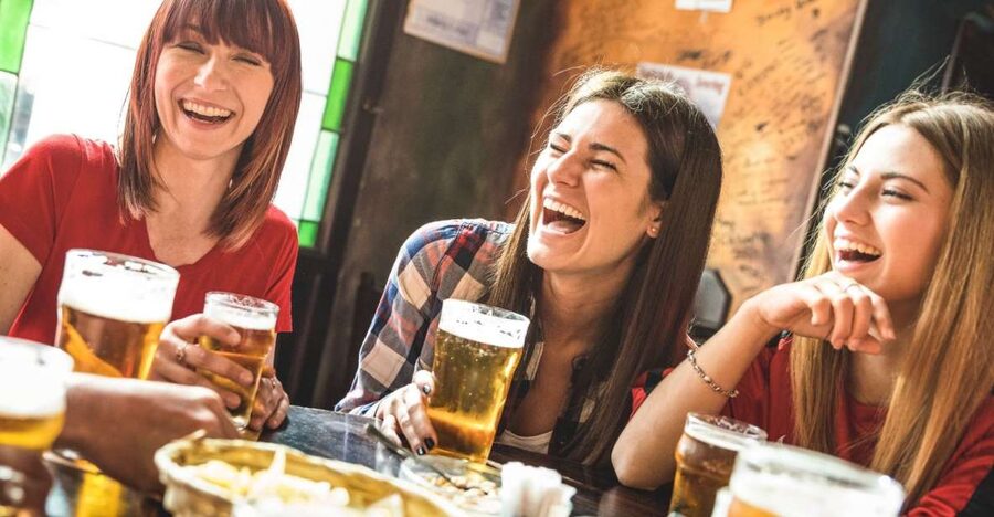 Private German Beer Tasting Tour in Berlin Old Town - The three-hour option adds food and more craft beer