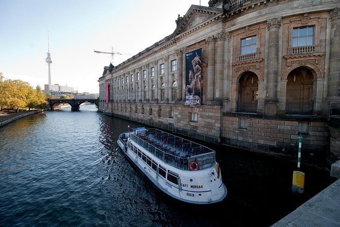 Private Half-Day Sightseeing Tour in Berlin - Key points at a glance