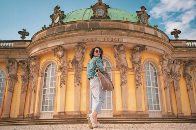 Private Personalized Photoshoot in Berlin - Why Museum Island makes a smart photo setting
