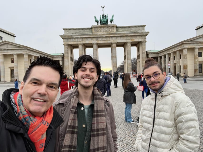 Private Taxi Tour through Berlin Extended & Relaxed ca 6-8h - Checkpoint Charlie and the Cold War city