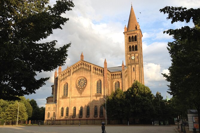 Private taxi tour to Potsdam and Sanssouci 6-8h - The windmill, Orangery, and Chinese House