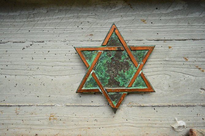 Private Tour: Jewish Heritage Walking Tour of Berlin - Gleis 17, where the rails tell the story