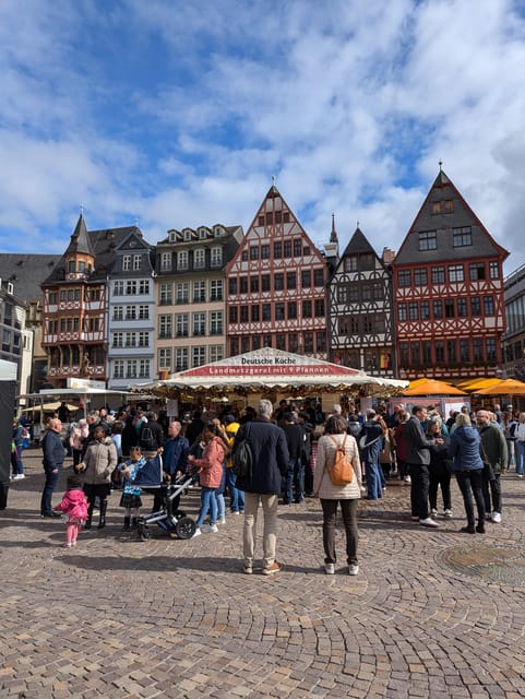 Private Tour with Native English speaking Local - Walking the reconstructed New Old Town